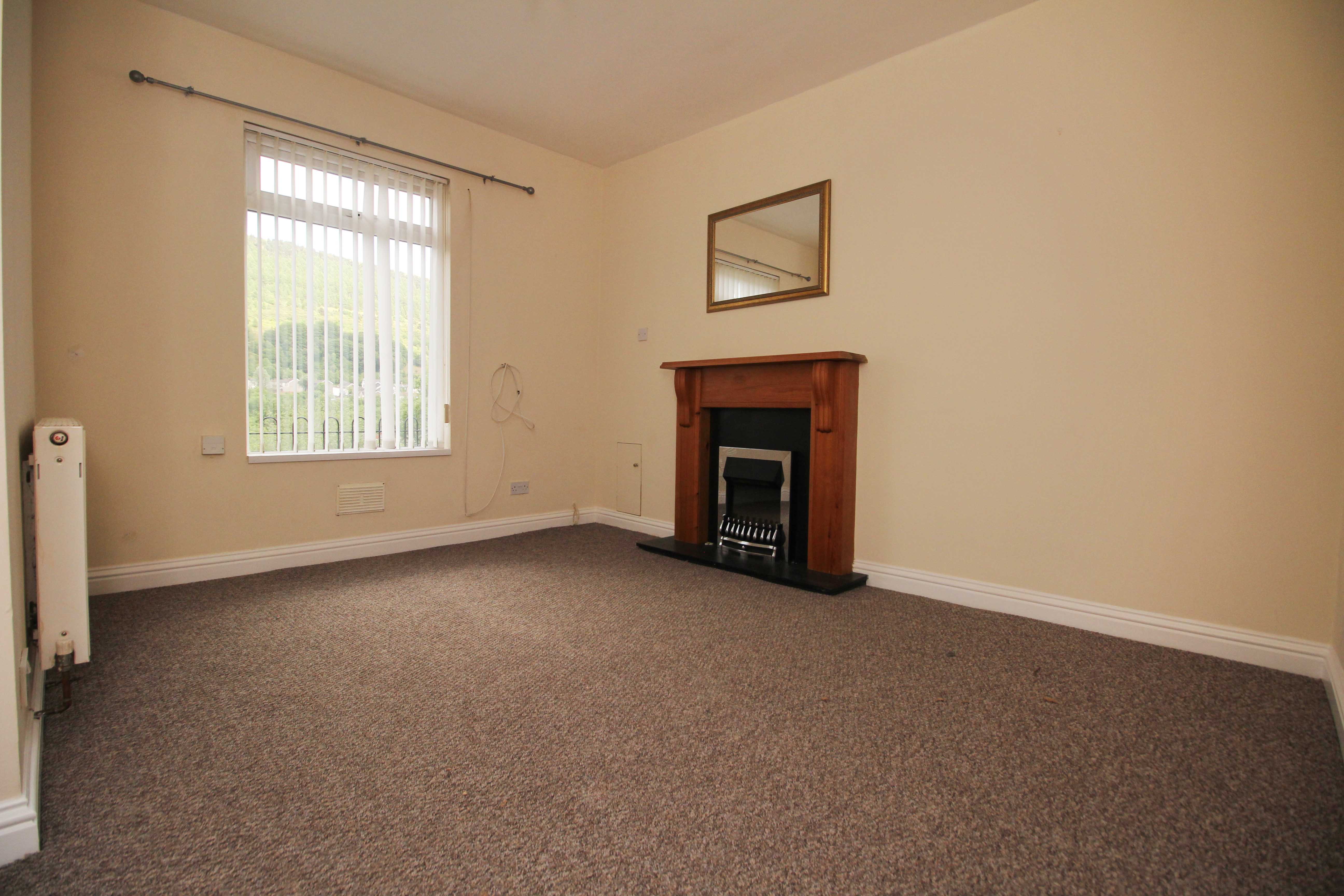 Noel Terrace, Aberfan CF48 4NR  Interior