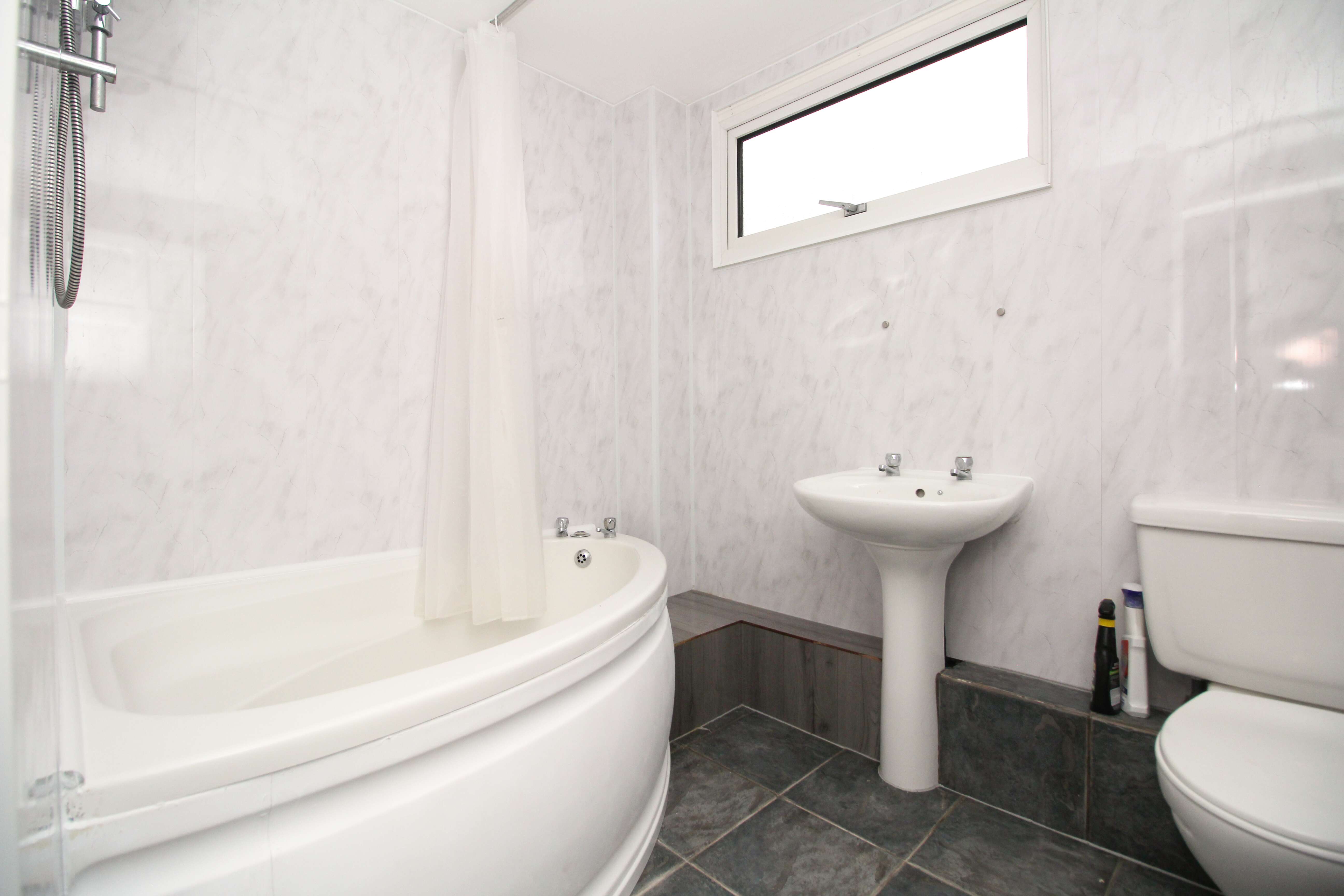 Manorbier Close, Tonteg CF38 1HL  Interior