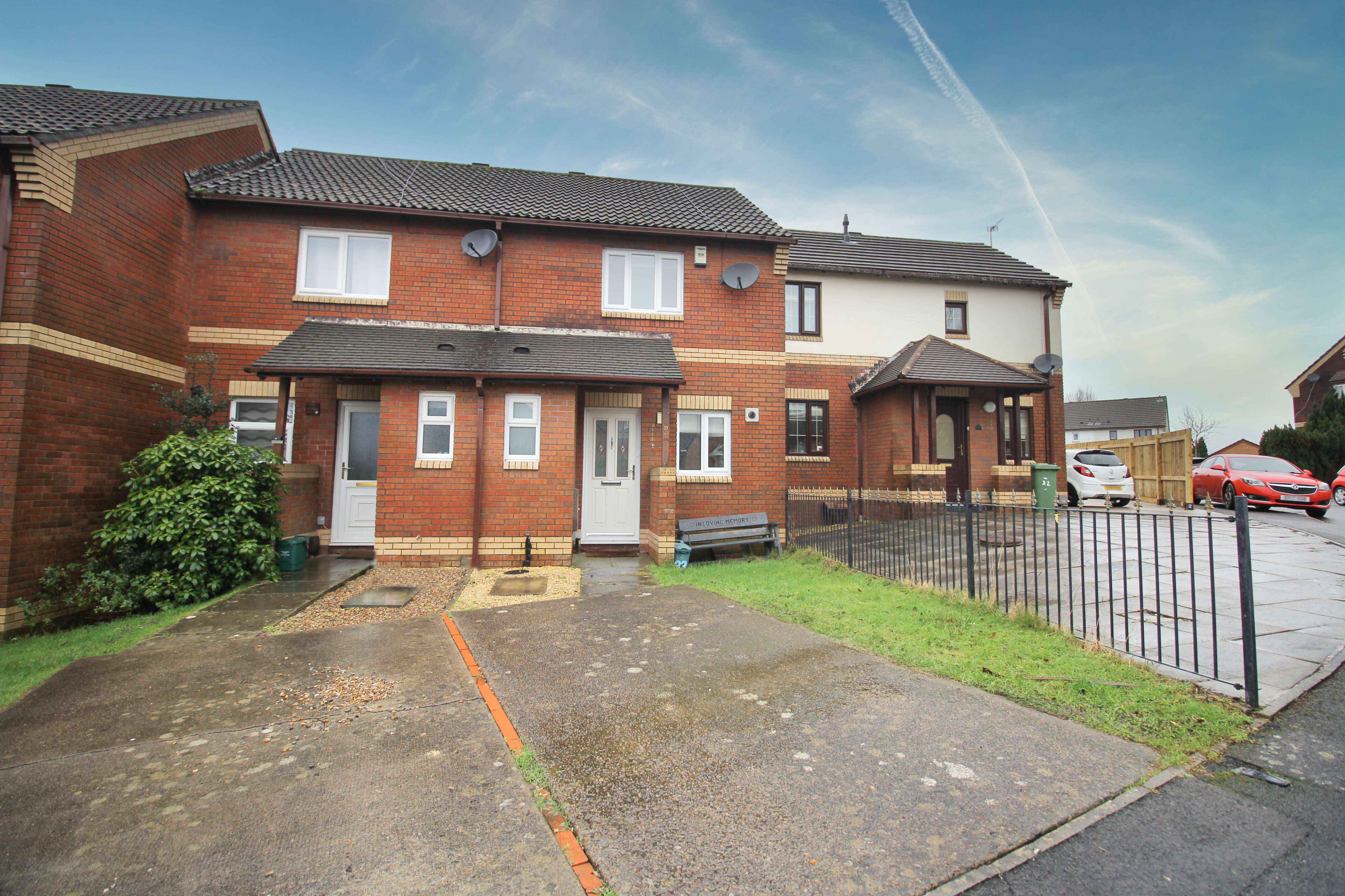 Clos Y Dolydd, Manor Chase CF38 2TG  Interior