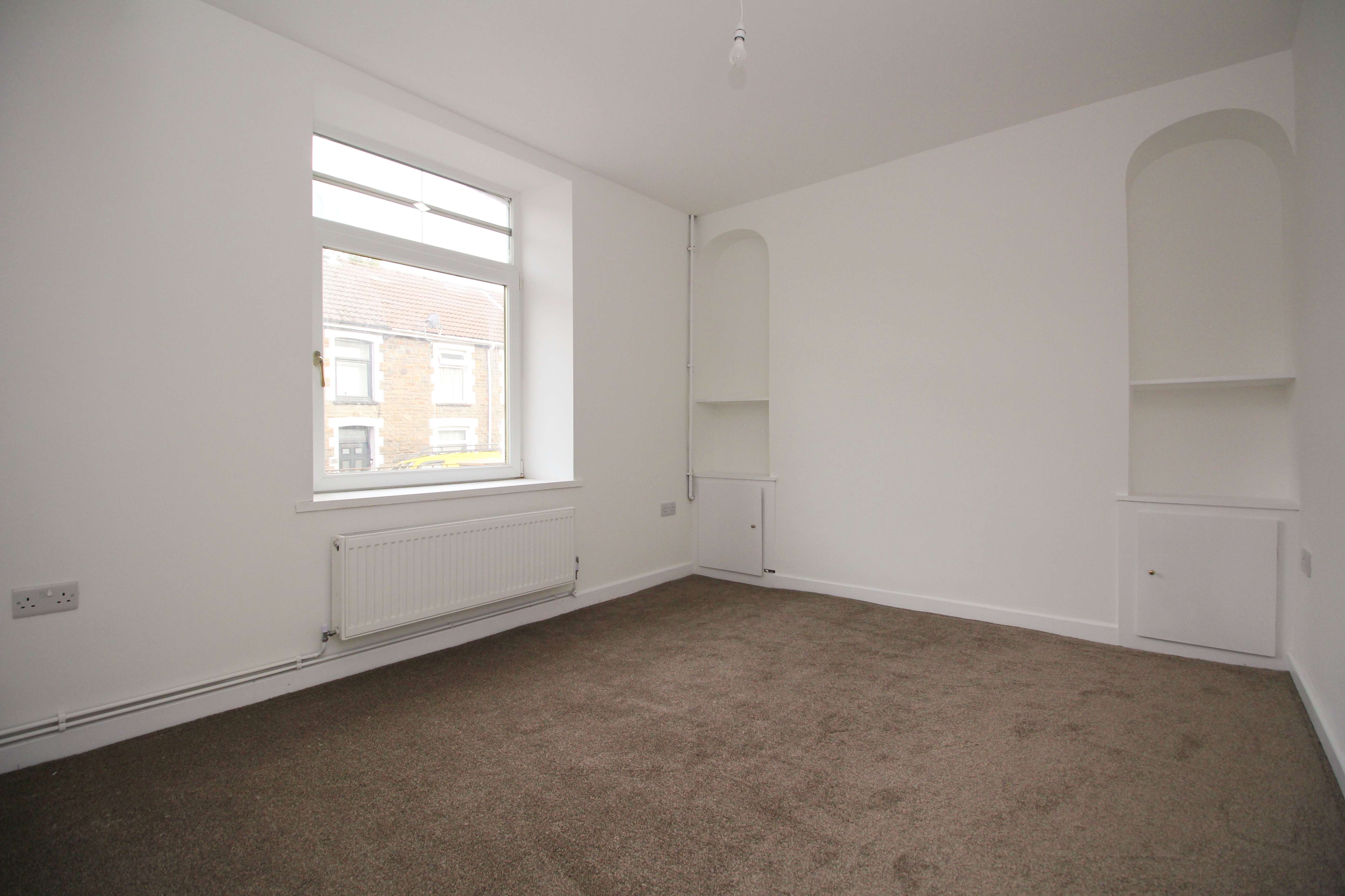 Kenry Street, Tonypandy, CF40 1DD  Interior