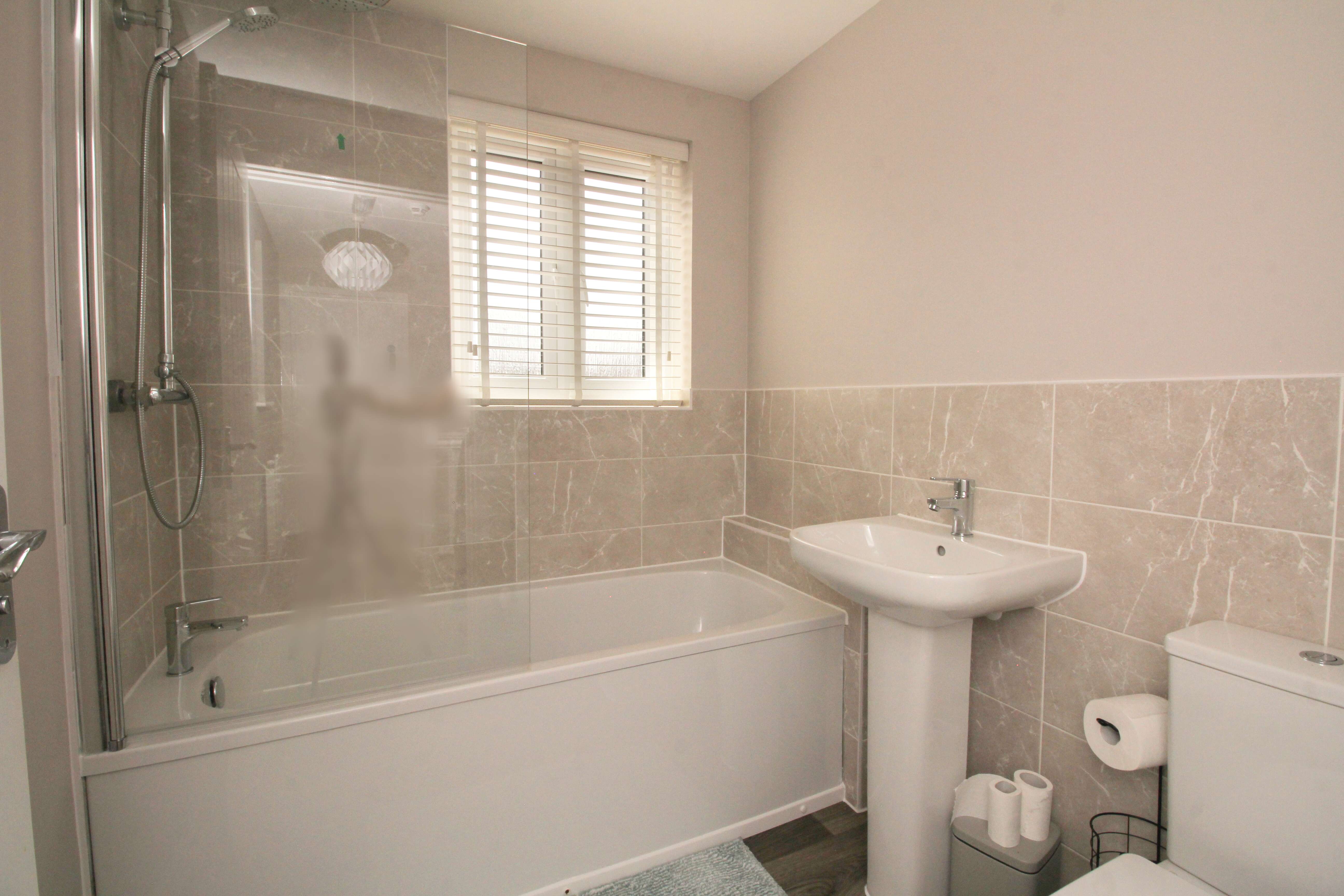 Clos Y Wennol, Llanilid, Pontyclun, CF72 4AT  Interior