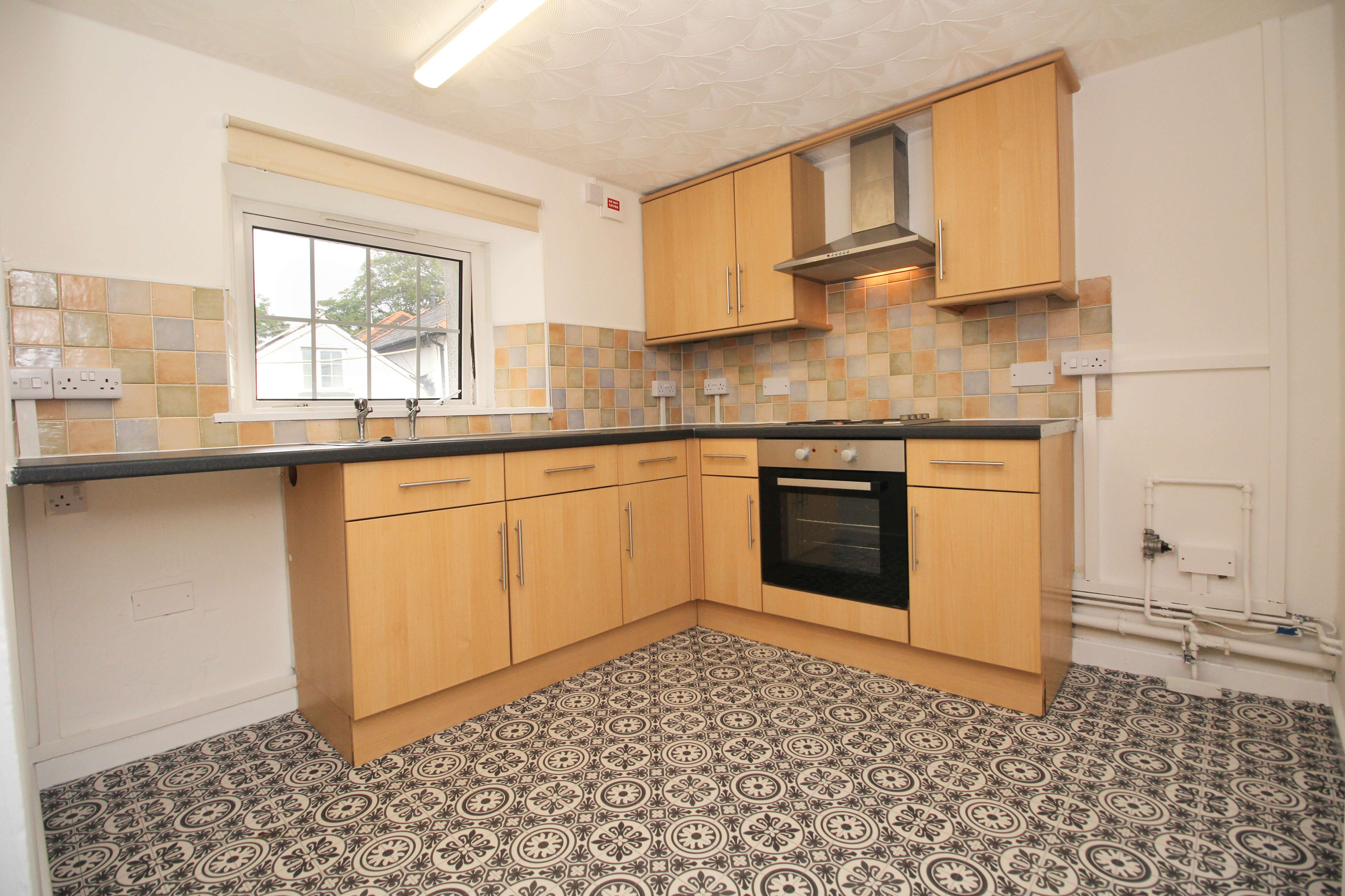 Tir Mab Ellis House, Penycoedcae Road, Pontypridd CF37 1PU  Interior